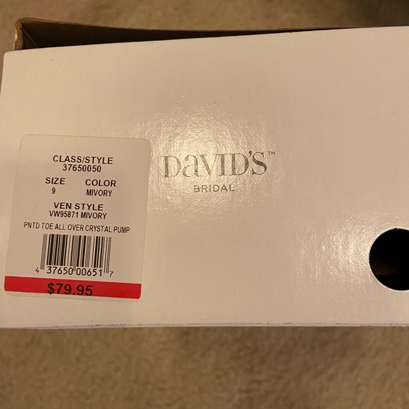 Brand new CRYSTAL Vera Wang heels - Picture 5 of 5